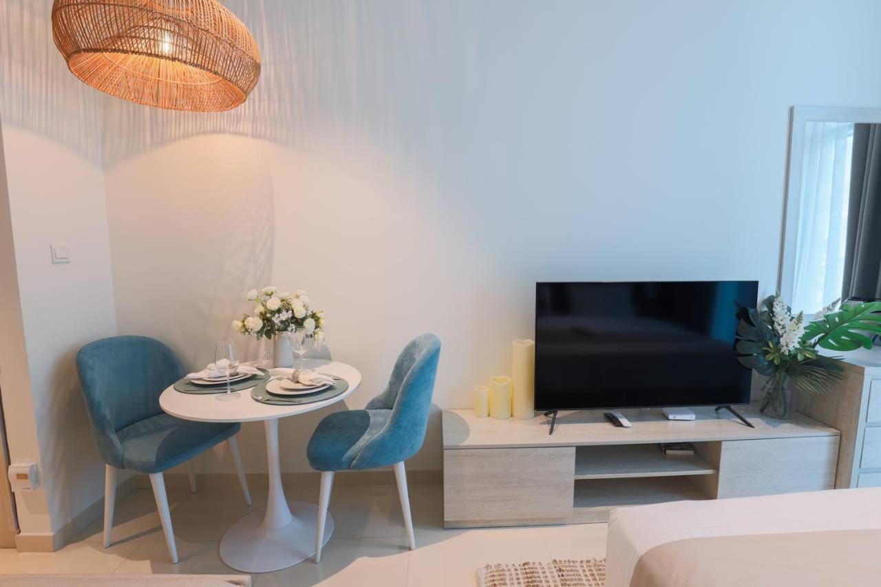 Fantastic Studio Apartment At Palm Jumeirah ดูไบ ภายนอก รูปภาพ